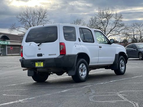 Used 2000 Nissan Xterra XE image 5