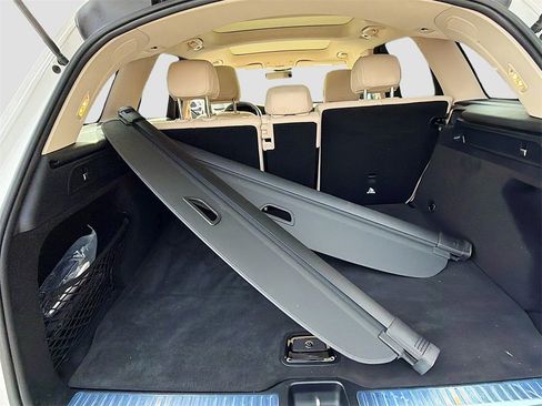 Used 2022 Mercedes-Benz GLC 300 4MATIC image 35