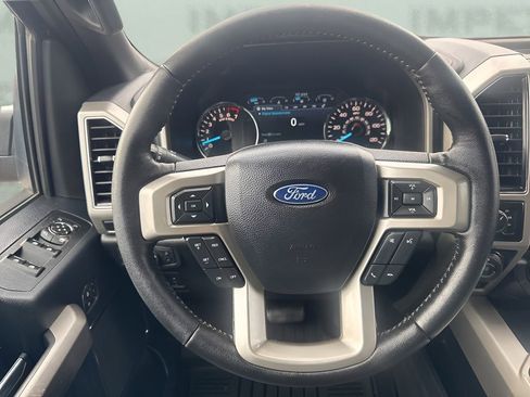 Used 2019 Ford F150 Lariat image 15