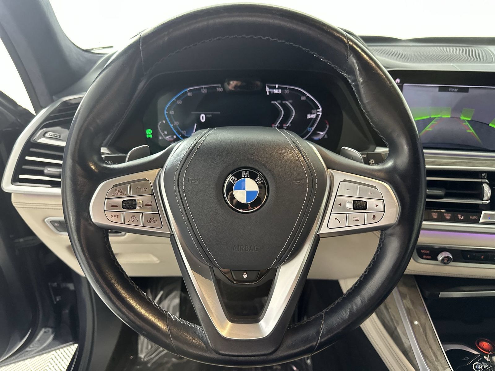 Used 2019 BMW X7 xDrive50i w/ Executive Package AWD/4WD image 14