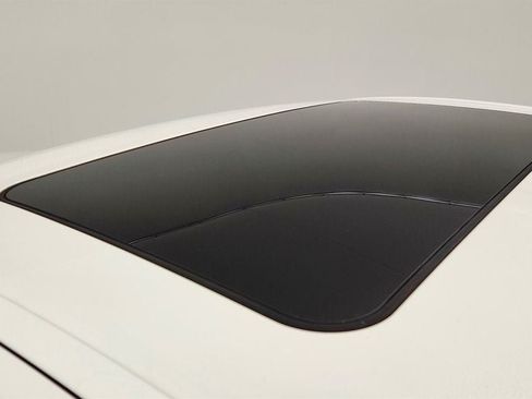 Used 2016 Mercedes-Benz E 350 Sedan image 10