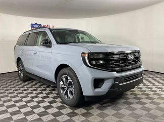 New 2027 Ford Expedition Active RWD video 1