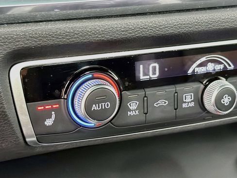 Used 2021 Audi Q3 2.0T Premium AWD/4WD image 20