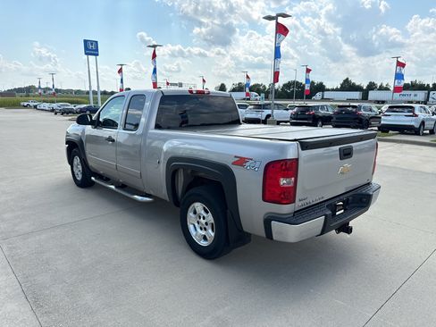 Used 2008 Chevrolet Silverado 1500 LT w/ Power Pack Plus AWD/4WD image 7