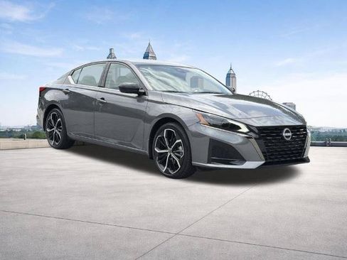 Certified 2025 Nissan Altima 2.5 SR w/ SR Premium Package FWD image 28
