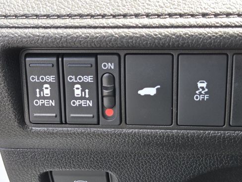 Certified 2026 Honda Odyssey EX-L image 8