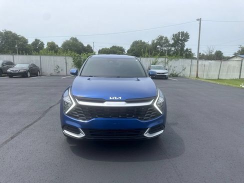 Used 2023 Kia Sportage EX FWD image 2