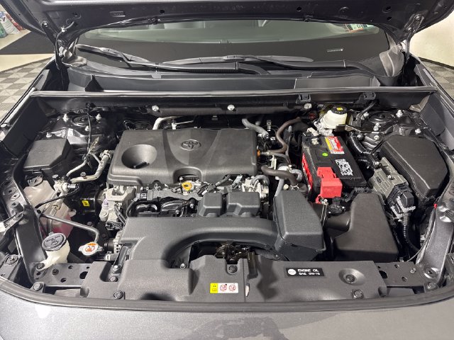 Used 2023 Toyota RAV4 XLE Premium AWD/4WD image 38