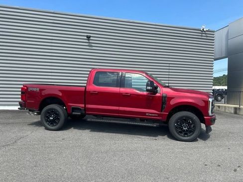 New 2026 Ford F250 Lariat w/ Black Appearance Package AWD/4WD image 2
