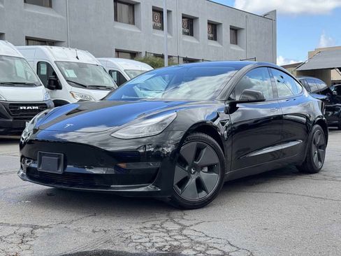 Used 2021 Tesla Model 3 RWD image 2