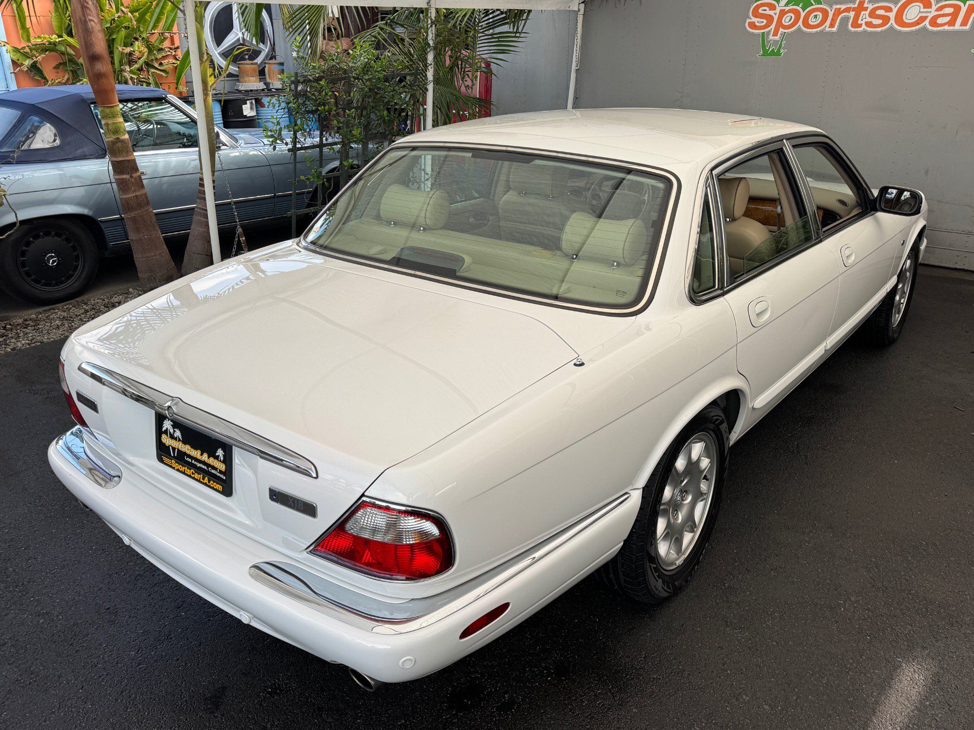 Used 2001 Jaguar XJ8 RWD image 13