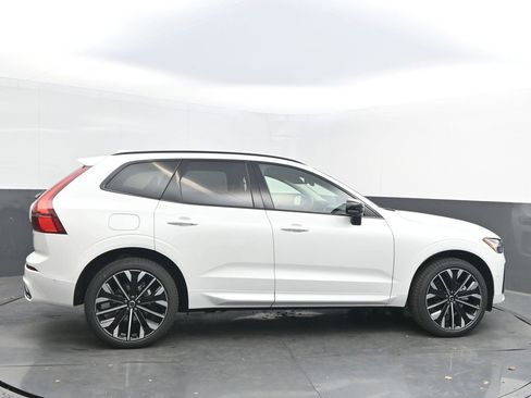 New 2026 Volvo XC60 B5 Ultra w/ Protection Package Premier image 8