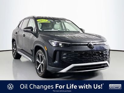 New 2025 Volkswagen Tiguan SE