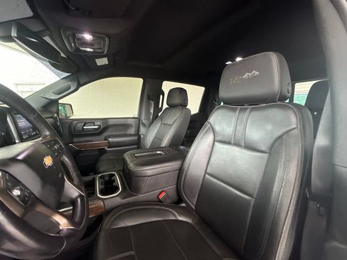 Used 2022 Chevrolet Silverado 1500 High Country w/ Z71 Off-Road Package AWD/4WD image 28