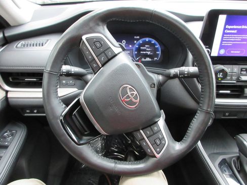 Used 2024 Toyota Grand Highlander Platinum image 43