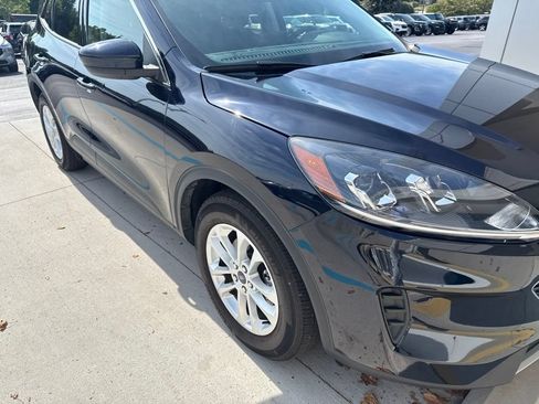 Used 2021 Ford Escape SE w/ Convenience Package FWD image 6