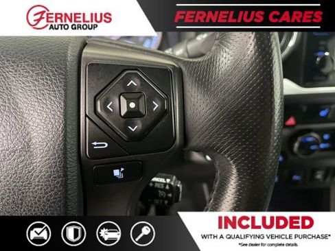 Used 2017 Toyota Tacoma TRD Sport image 43