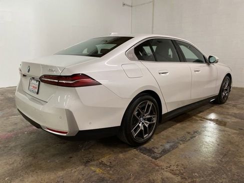 Used 2026 BMW 530i xDrive AWD/4WD image 6