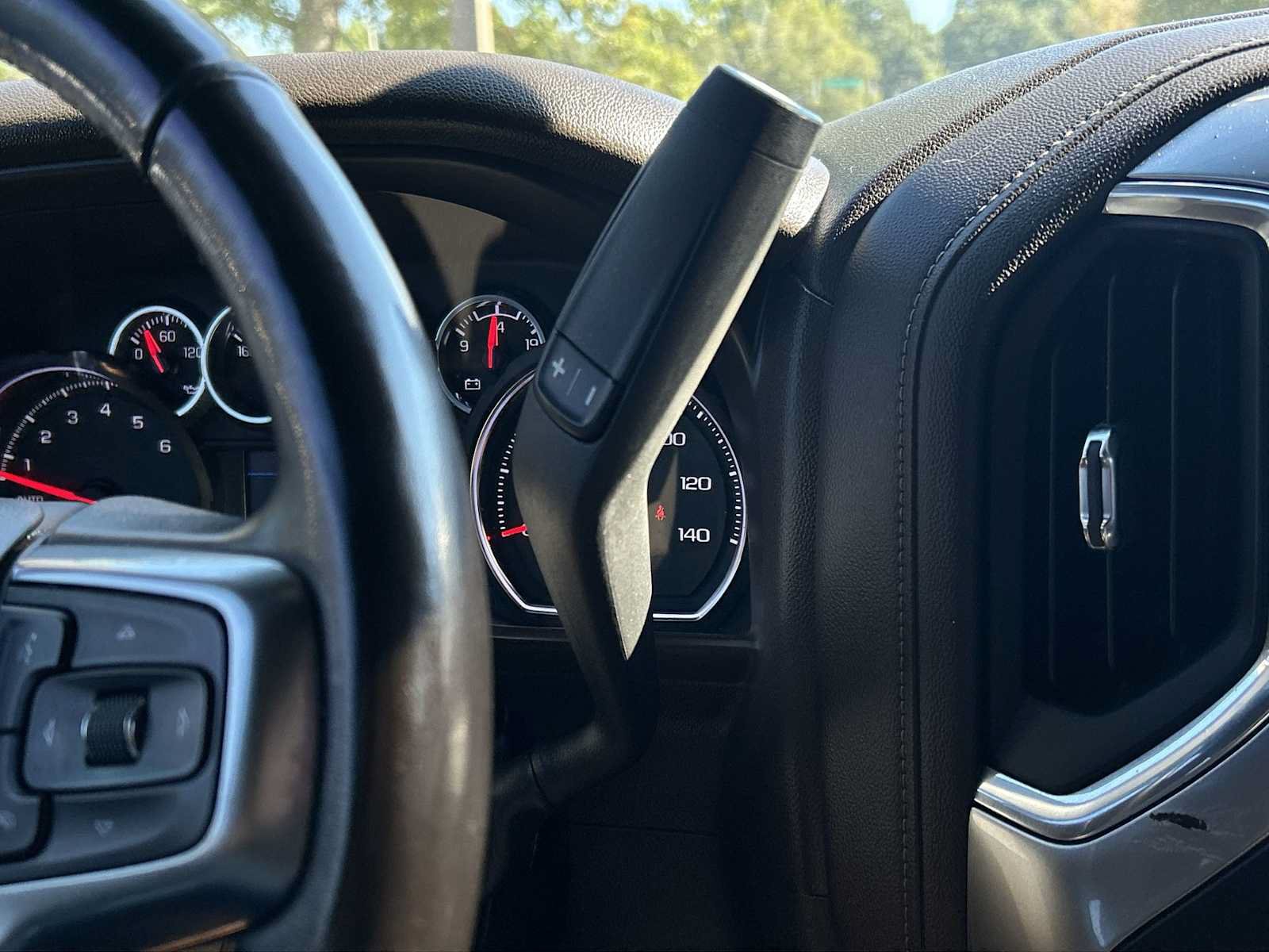 Used 2020 Chevrolet Silverado 1500 LT w/ All-Star Edition AWD/4WD image 20