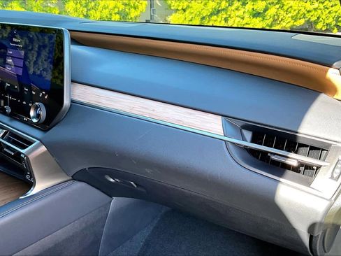 Used 2025 Lexus RX 350 Premium w/ Convenience Package image 17