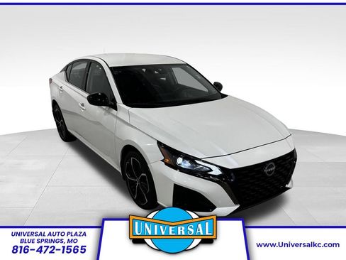 Used 2025 Nissan Altima 2.5 SR AWD/4WD image 1