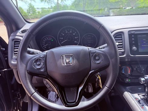 Used 2022 Honda HR-V Sport image 20