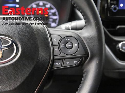 Used 2025 Toyota Corolla SE image 16