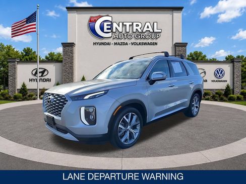 Used 2022 Hyundai Palisade SEL w/ Convenience Package AWD/4WD image 3