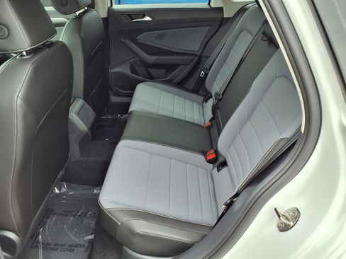 New 2026 Volkswagen Jetta SE image 11
