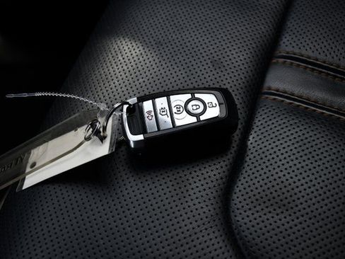 Used 2022 Ford Expedition Max Platinum image 14