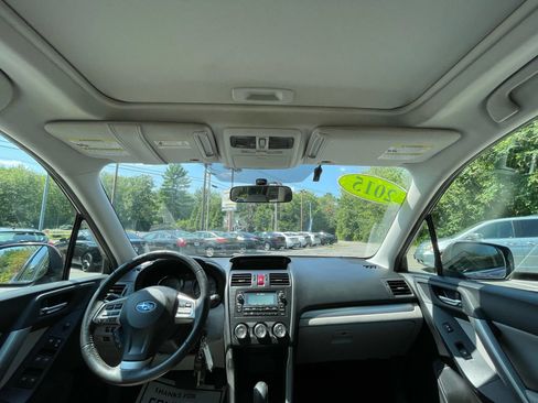 Used 2015 Subaru Forester 2.5i Limited image 25