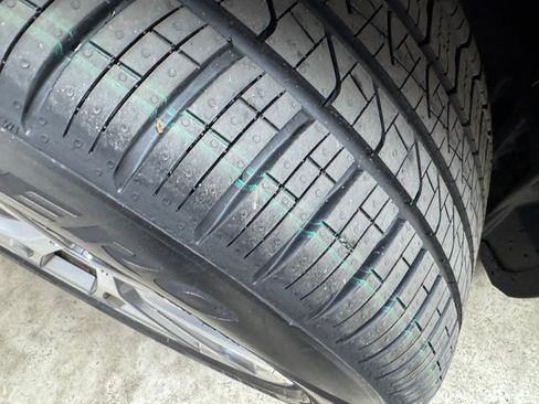 Certified 2024 BMW X5 xDrive40i w/ Executive Package image 28