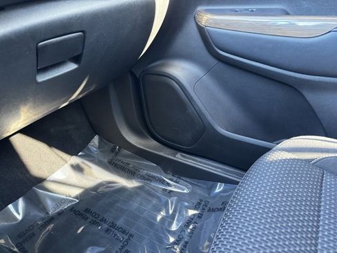 Used 2021 GMC Acadia SLE w/ Driver Convenience Package image 22