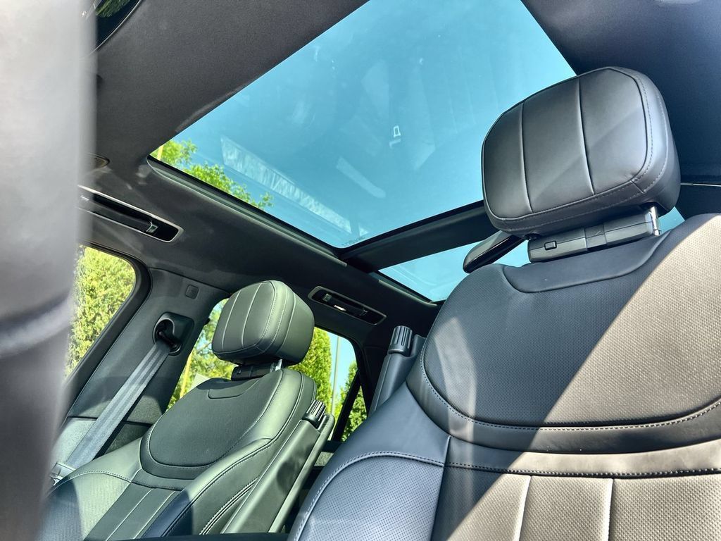 New 2026 Land Rover Range Rover Sport Dynamic SE AWD/4WD image 19