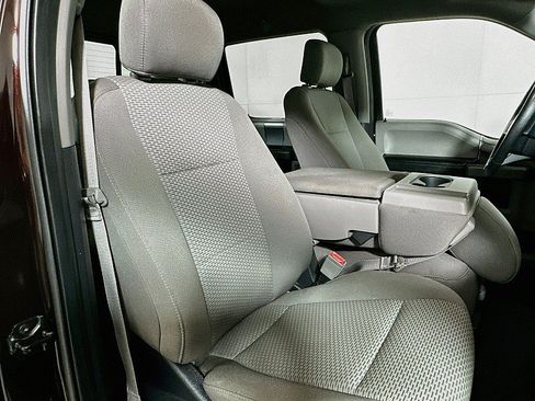 Used 2019 Ford F150 XLT w/ Equipment Group 302A Luxury AWD/4WD image 28