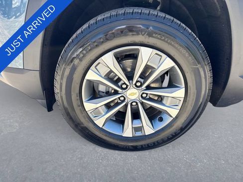 New 2026 Chevrolet Equinox LT w/ Convenience Package II FWD image 10
