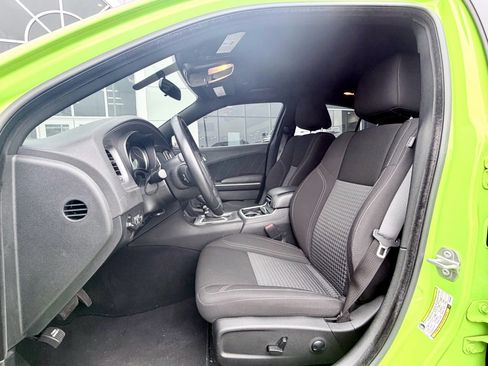 Used 2023 Dodge Charger SXT image 19