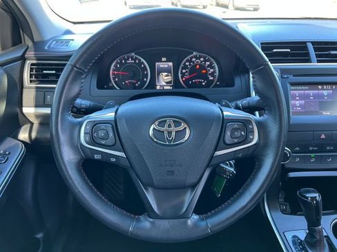 Used 2017 Toyota Camry SE FWD image 18