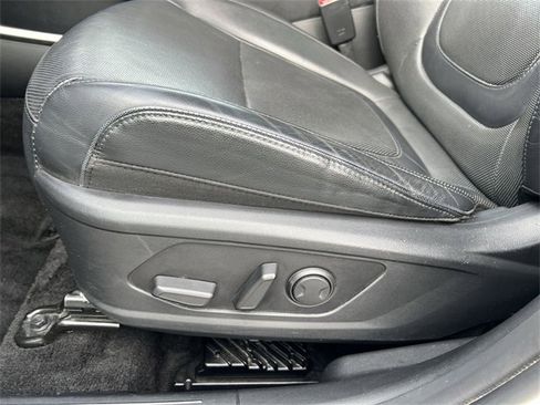 Used 2022 Hyundai Tucson Limited image 14