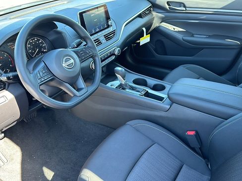 New 2025 Nissan Altima 2.5 S image 6