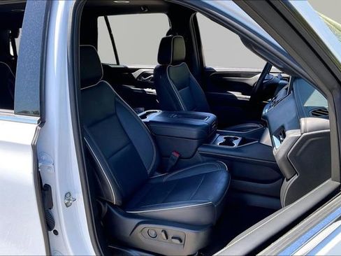 Used 2024 Chevrolet Tahoe Premier image 20