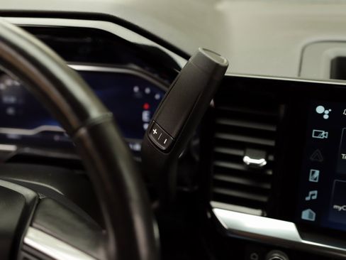 Used 2022 Chevrolet Silverado 1500 LT image 20