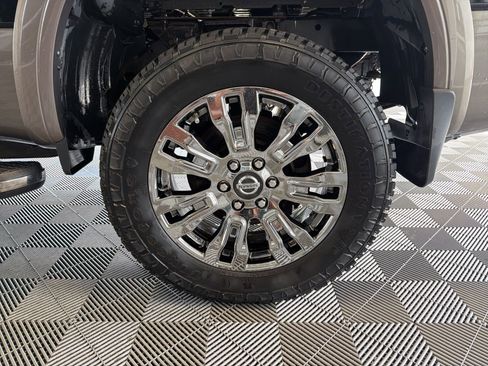 Used 2016 Nissan Titan Platinum Reserve AWD/4WD image 8