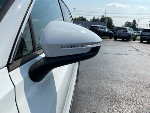 New 2025 Volkswagen Tiguan S image 14