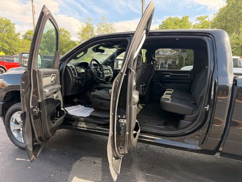 Used 2020 RAM 1500 Big Horn AWD/4WD image 9