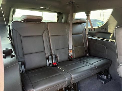 Used 2021 Chevrolet Suburban High Country w/ Premium Package 2 RWD image 16