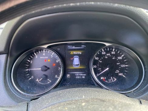 Used 2016 Nissan Rogue S AWD/4WD image 18