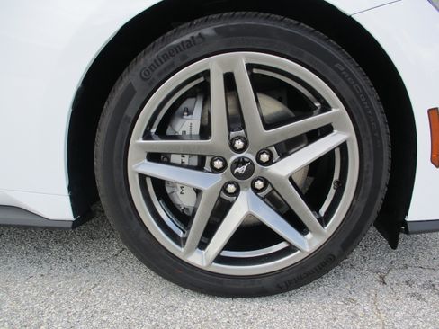 New 2025 Ford Mustang GT RWD image 9