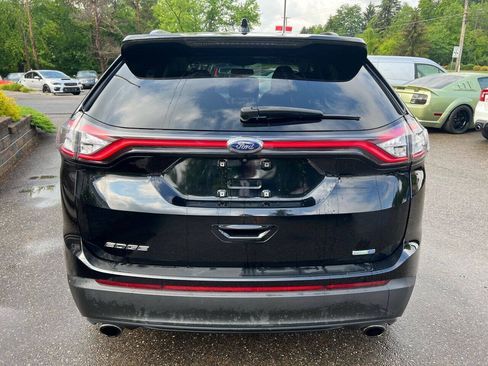 Used 2016 Ford Edge SE w/ Cargo Accessory Package AWD/4WD image 5
