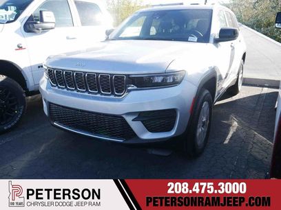 New 2025 Jeep Grand Cherokee Laredo X